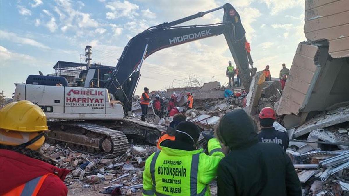 Depremden etkilenen illerde işsizlik ödeneği ve yarım çalışma ödeneği ödemelerinin 15 Şubat'ta yapılacak