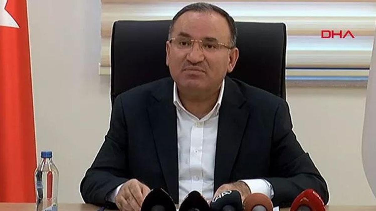 Adalet Bakanı Bekir Bozdağ: Deprem bölgesinde davalar 2 ay ertelenecek