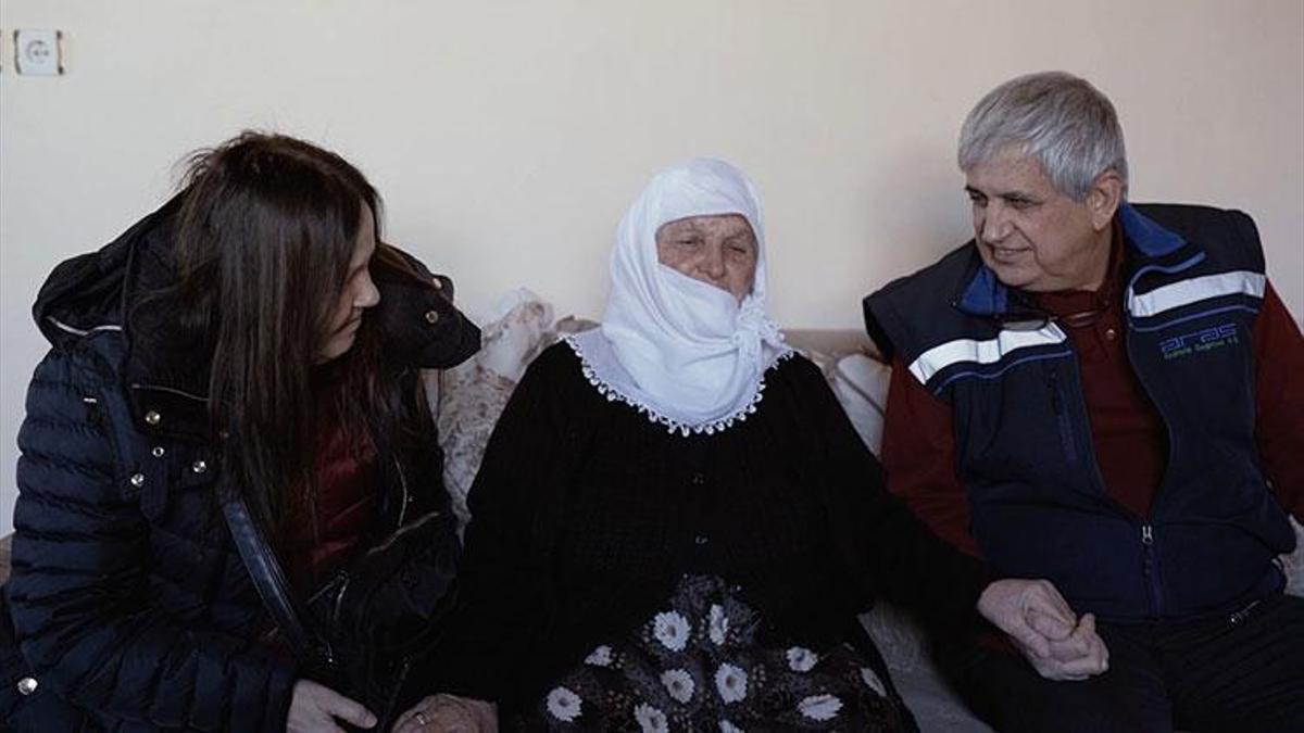Depremzedeler için verdiği düve yerine yenisi hediye edildi, onu da bağışladı