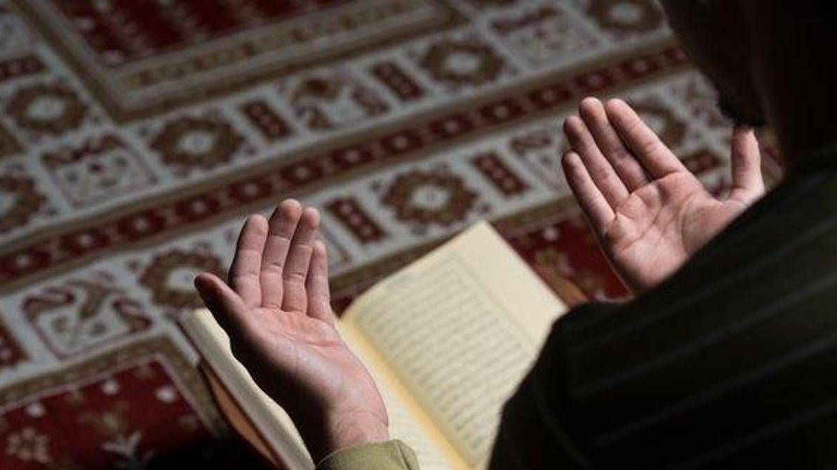 100 istiğfar (Estağfirullah) nasıl çekilir? Miraç Kandili'nde 100 tövbe istiğfar çekilir mi?