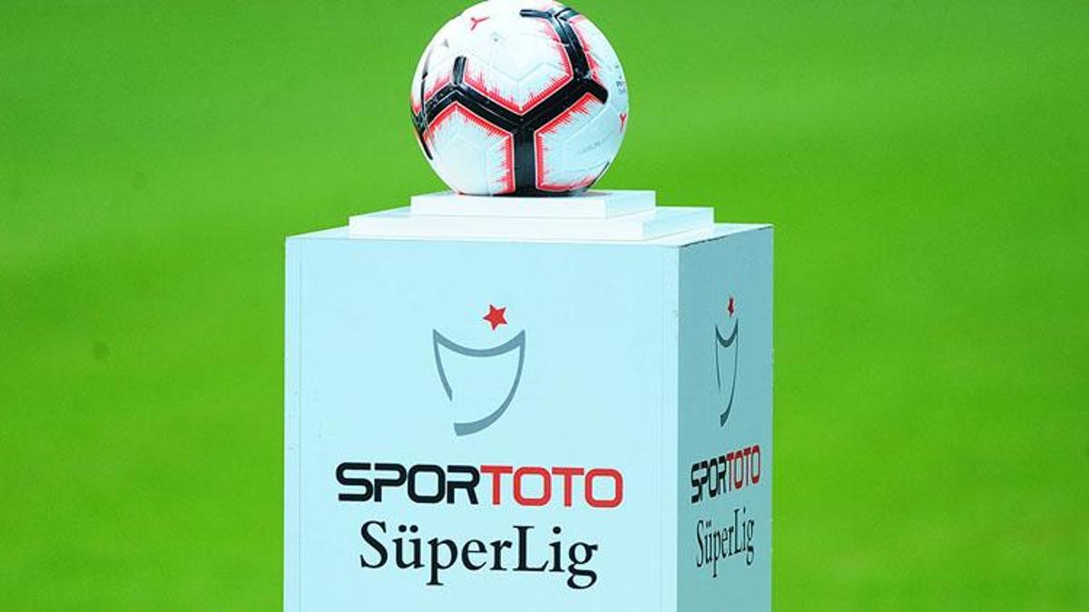 Ara transfer dönemi ne zaman bitiyor? Süper Lig ara transfer dönemi uzatıldı mı, hangi tarihte bitecek?
