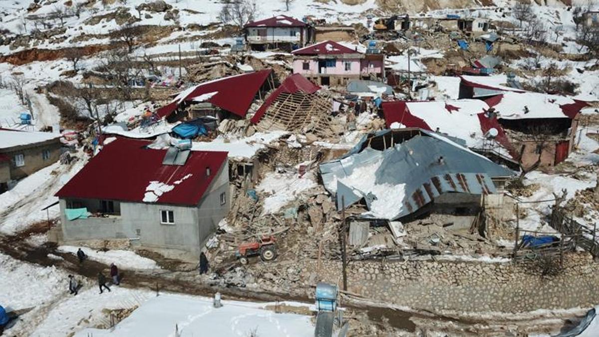 Kahramanmaraş'ın en zirvedeki dağ köyünde 130 evden 20 ev kaldı