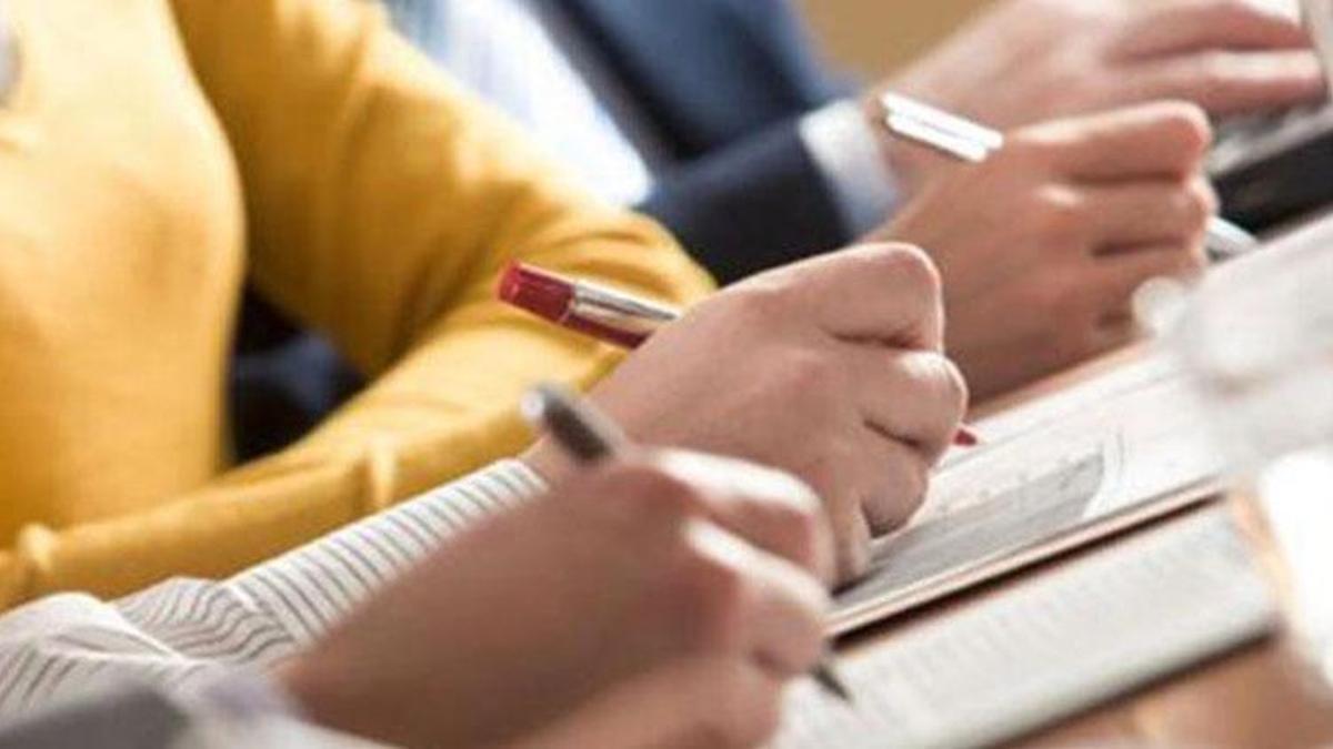 Hibrit eğitim nedir, üniversitelerde hibrit eğitim ne demek? Üniversiteler hibrit eğitime mi geçiyor?