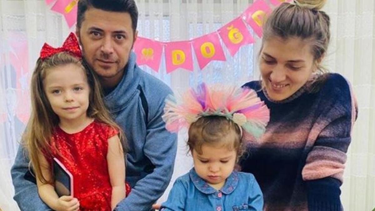 Depremde ölen Selin öğretmen ile 2 kızı toprağa verildi