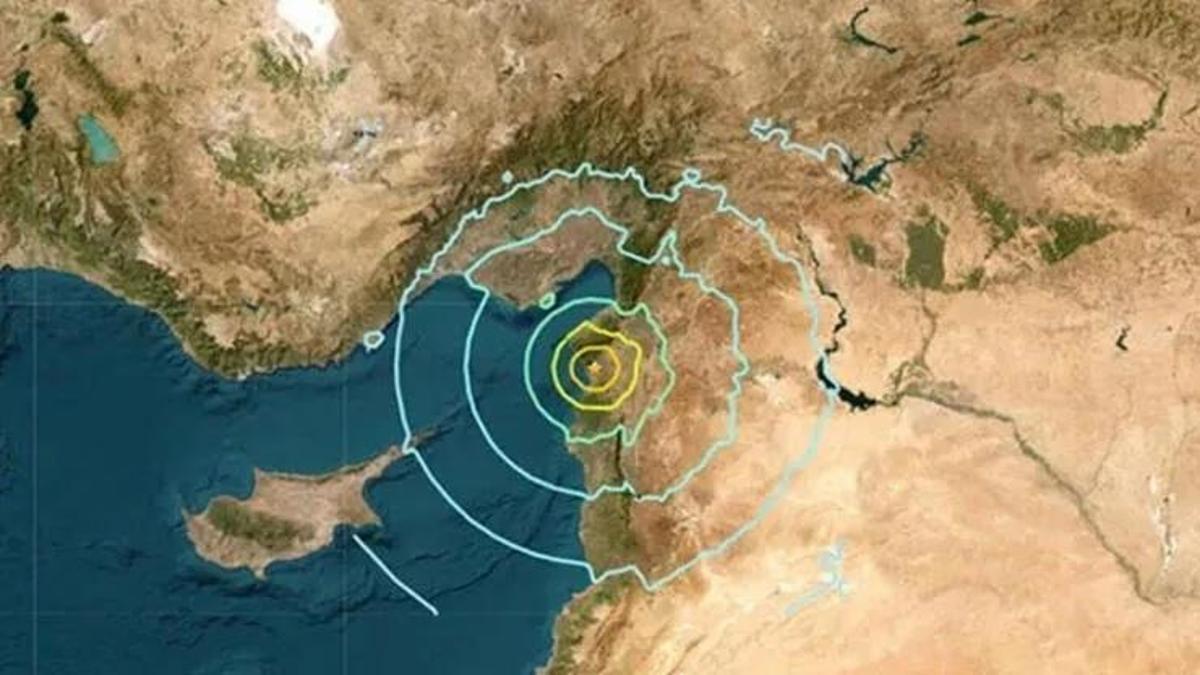 Hatay'daki 6,4'lük deprem sonrası AFAD'dan uyarı: Sahil şeridinden uzak durun