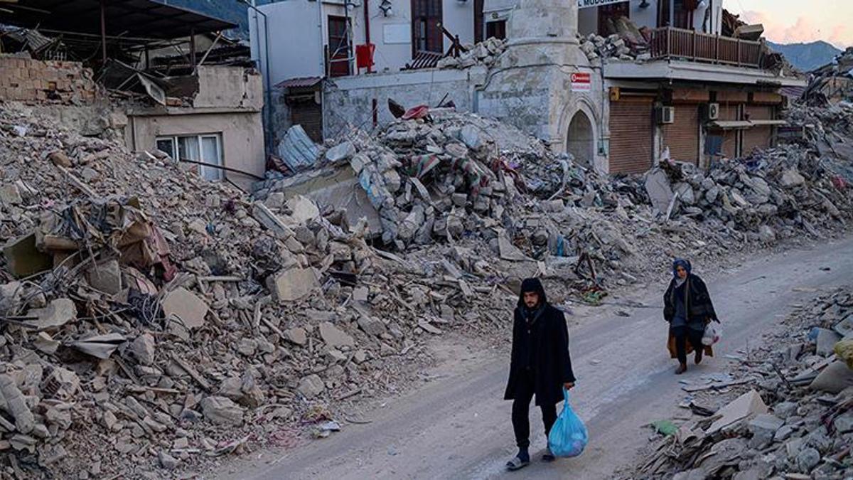 AFAD: 7 bin 242 artçı sarsıntı oldu