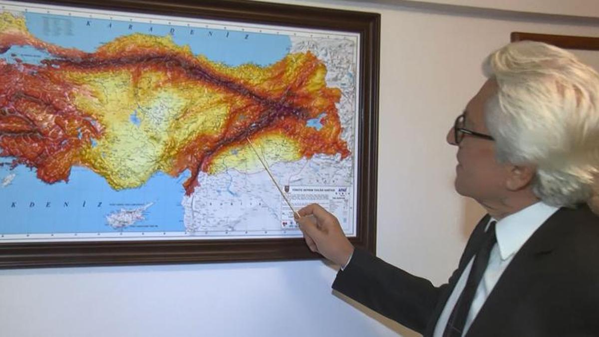 Depremle ilgili yeni uyarı! 'Kırılma ihtimali var' deyip tehlikedeki bölgeyi açıkladı: Domino etkisi başladı