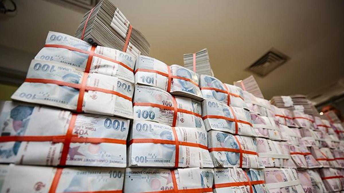 Depremde yıkılan banka şubelerinin altında servet yatıyor!