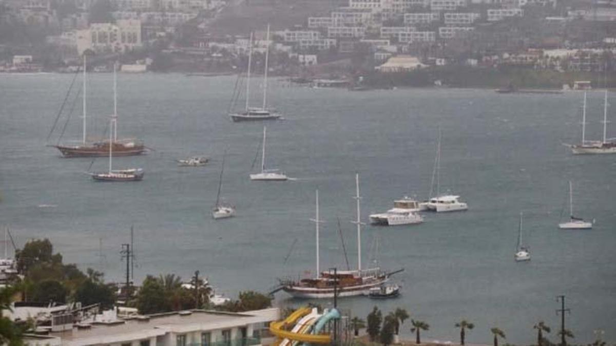 Bodrum ve Kaş arası denizde 'fırtına' uyarısı
