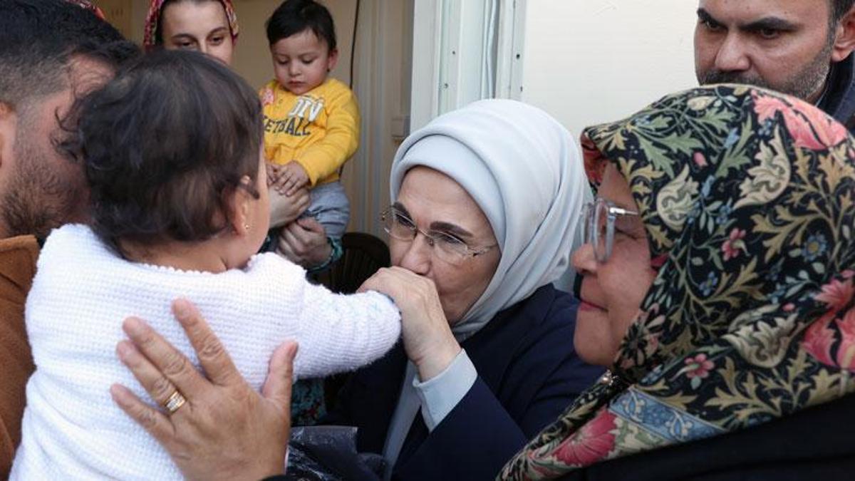 Emine Erdoğan, BM Habitat İcra Direktörü Sharif ile deprem bölgesine gitti