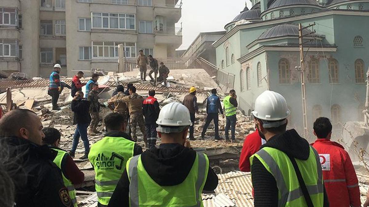 Malatya'da 5.6 büyüklüğünde deprem! AFAD açıkladı, yeni depremden ilk görüntüler geldi