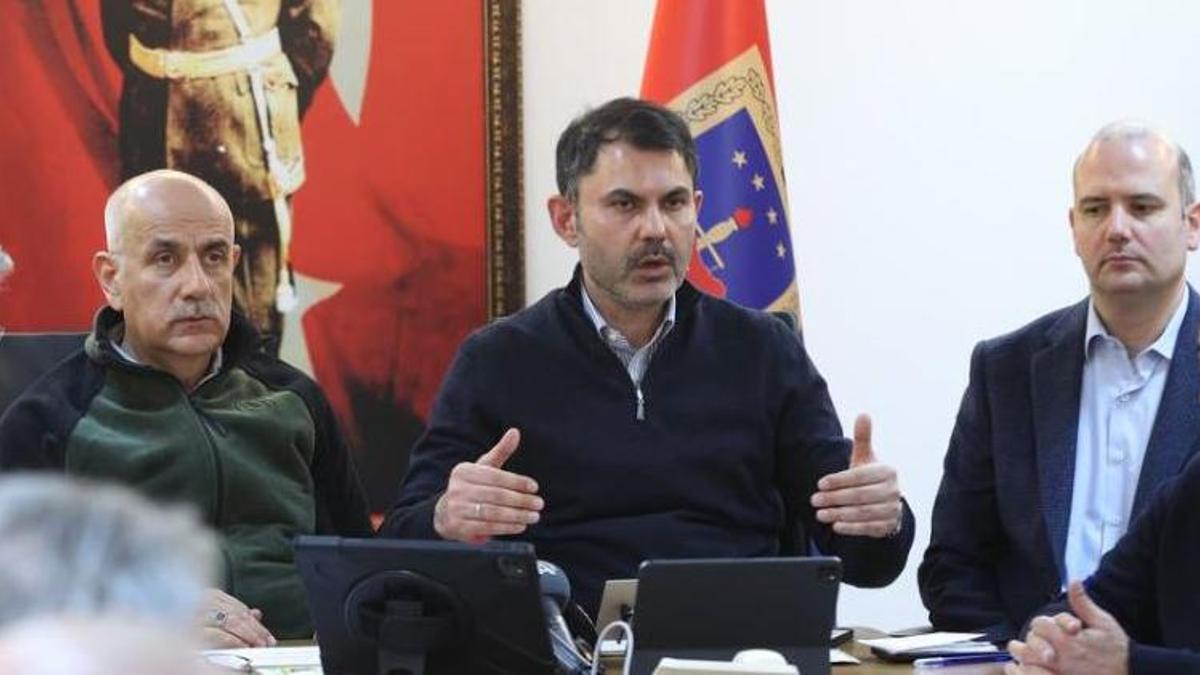 Bakan Kurum: Adıyaman'a 15 bin kişilik geçici barınma alanı yapıyoruz