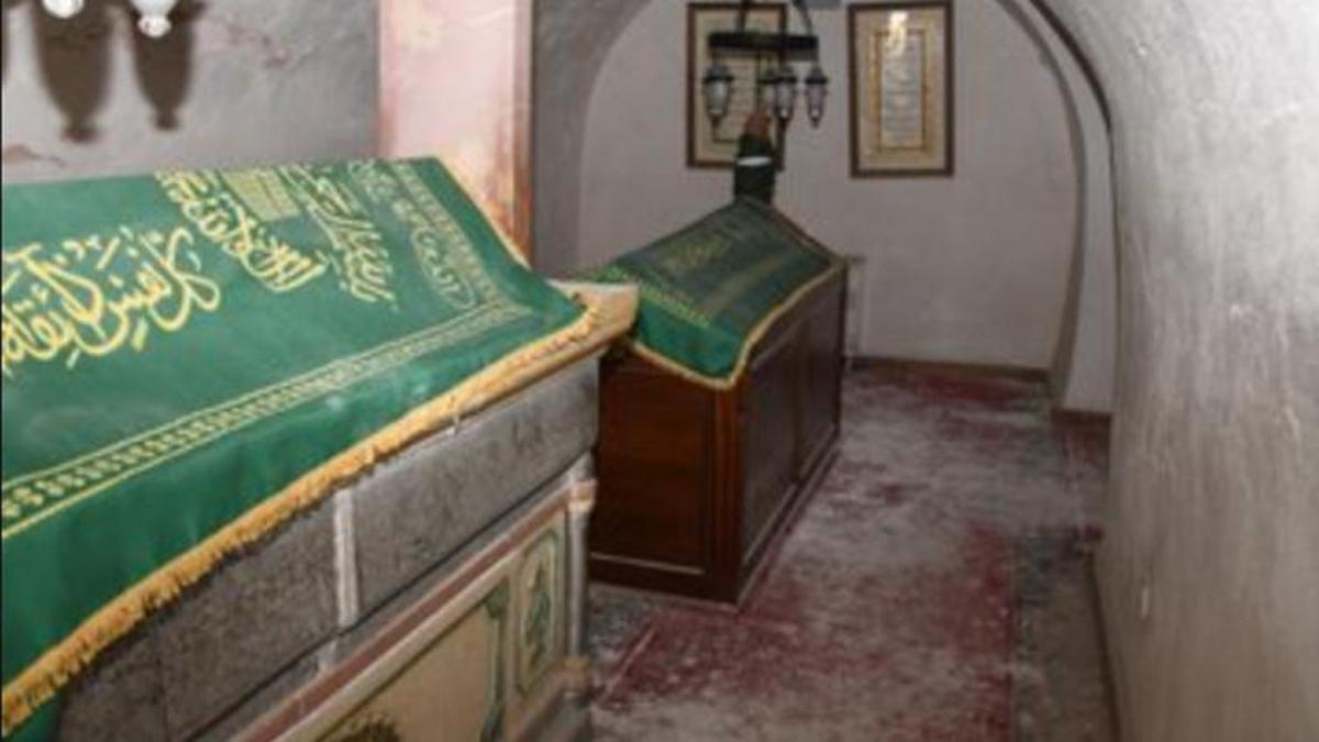 Hatay'da Darb-ı Sak Kalesi ve Bayezid-i Bistami Türbesi yıkıldı