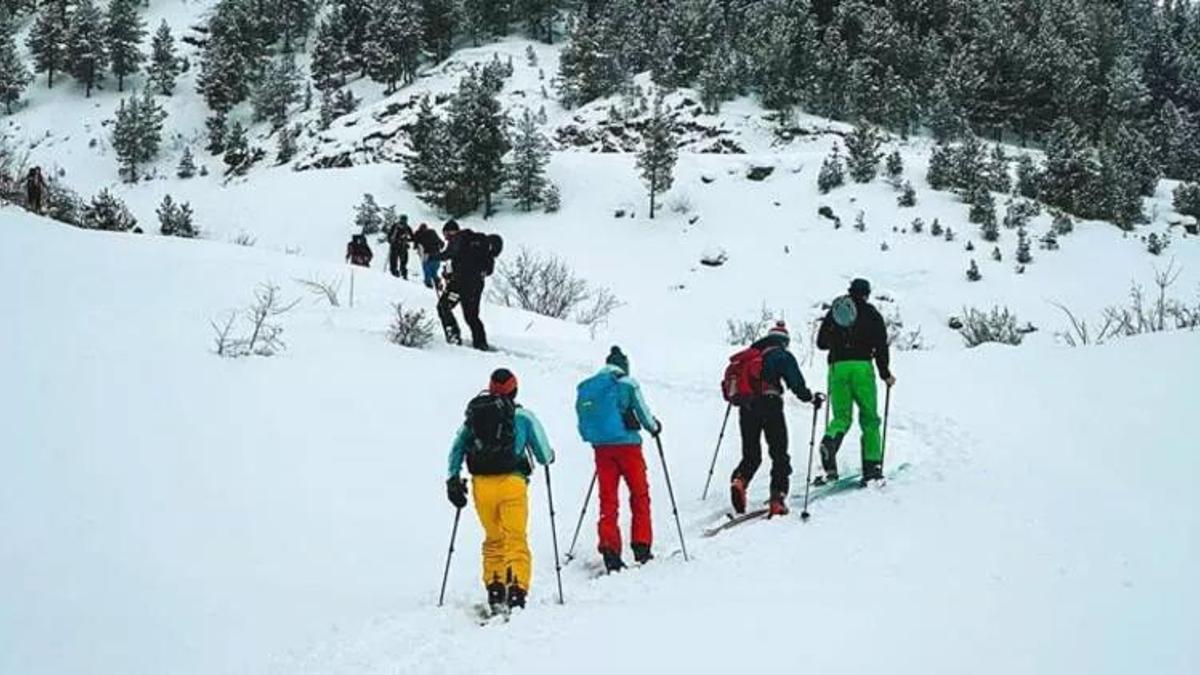 Artvin'de çığ felaketi: 2 ölü, 7 yaralı