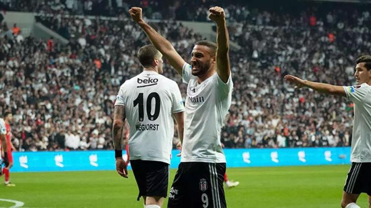 Cenk Tosun'un sözleşmesindeki özel maddeyi açıkladı! 'Bu nasıl kontrat?'