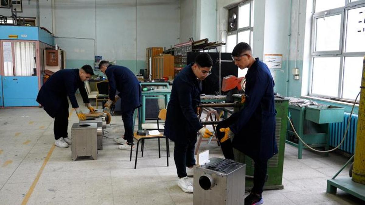 Fabrikalarda deprem seferberliği! Meslek liseleri de katıldı