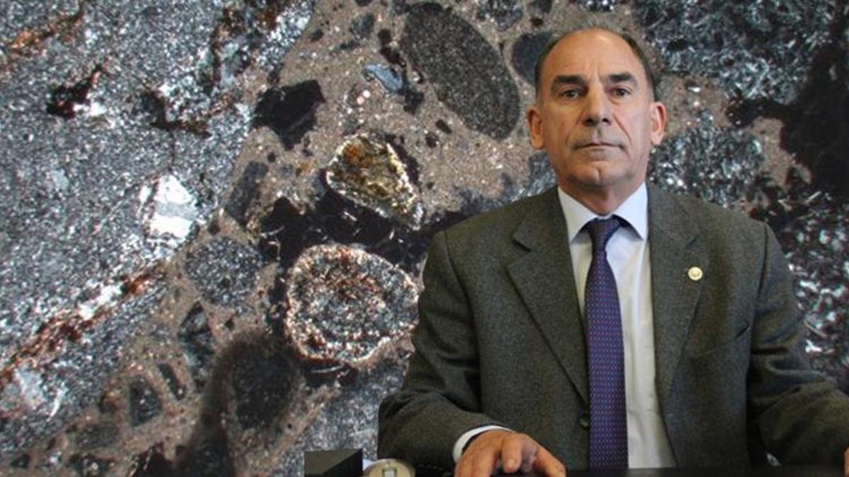 Deprem bölgesinde yıkılan binalarda dere kumu kullanılmış!