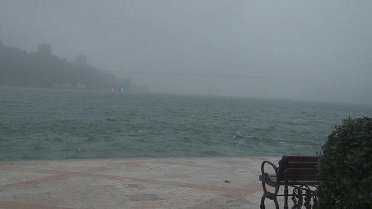 İstanbul'da yoğun sis etkili oldu