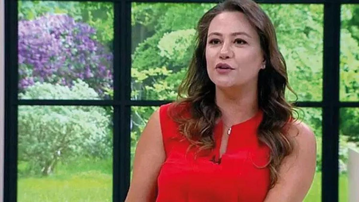 Ezgi Sertel'in acı günü! Yürek yakan sözlerle duyurdu