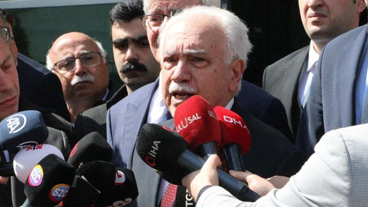 Doğu Perinçek, cumhurbaşkanı adaylığı için YSK'ya başvurdu