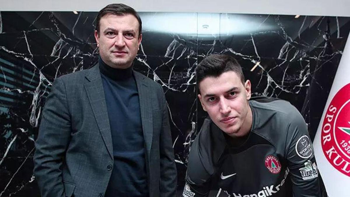 Portekiz'de oynamadan Ümraniyespor'a geldi, Ümraniyespor'da oynamadan İskoçya'ya gidiyor