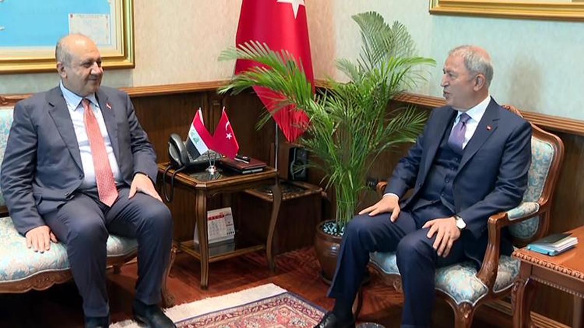 Bakan Akar, Iraklı mevkidaşı Abbasi ile görüştü