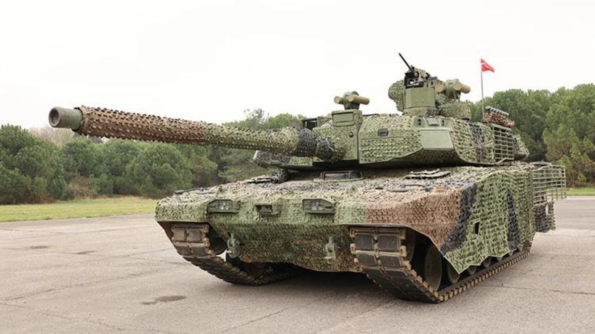 Türkiye başardı! Altay tankı ilk kez görücüye çıktı, işte teslim tarihi