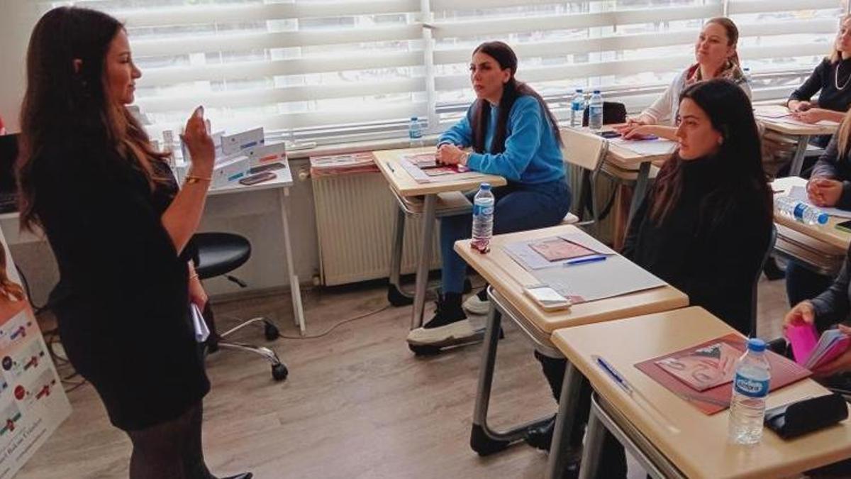Uzmanlar kimyasal içerikli cilt bakım ürünlerine karşı uyarıyor