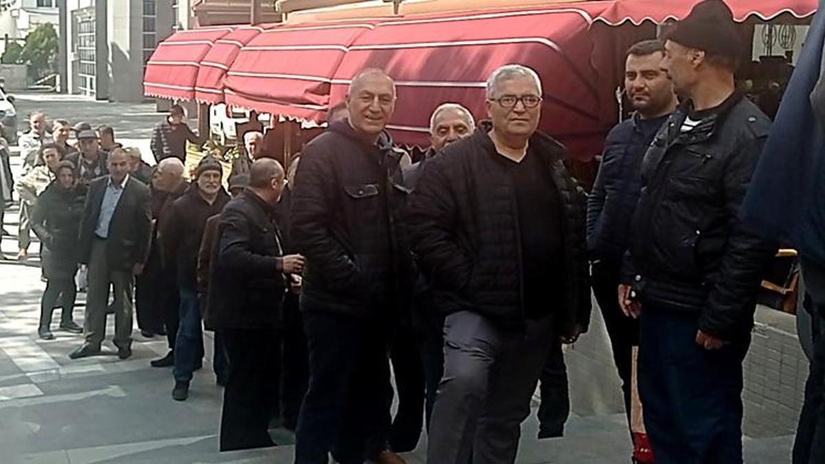 Vatandaş Fırıntaş’ın 350 gramlık pidesine hücum etti