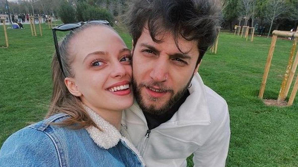 İki yıl önce tanıştıkları kulise gittiler!