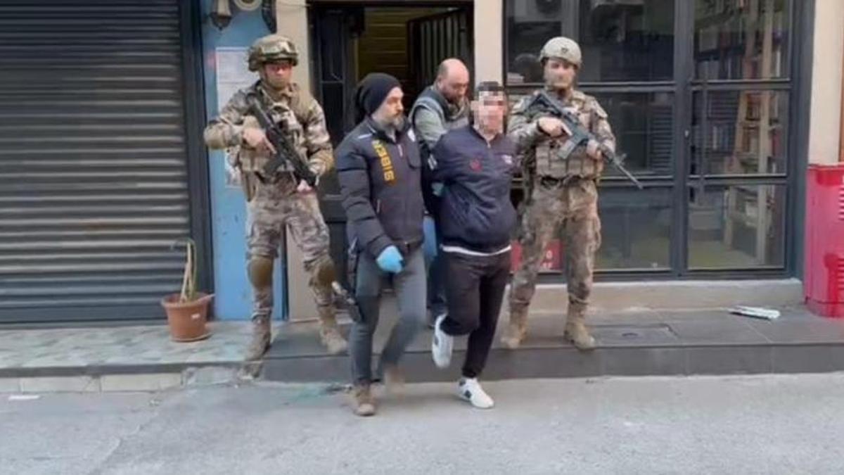 İzmir'de eğlence mekanlarına "Günbatımı Operasyonu"