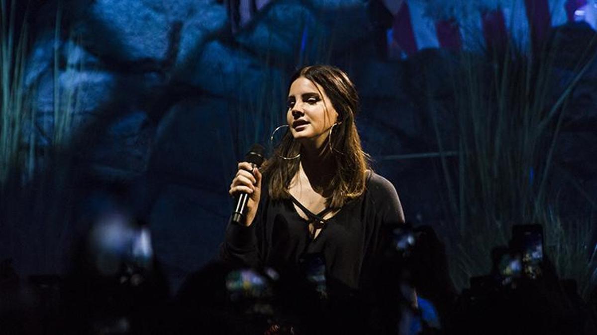 Lana Del Rey'den güzel haber!