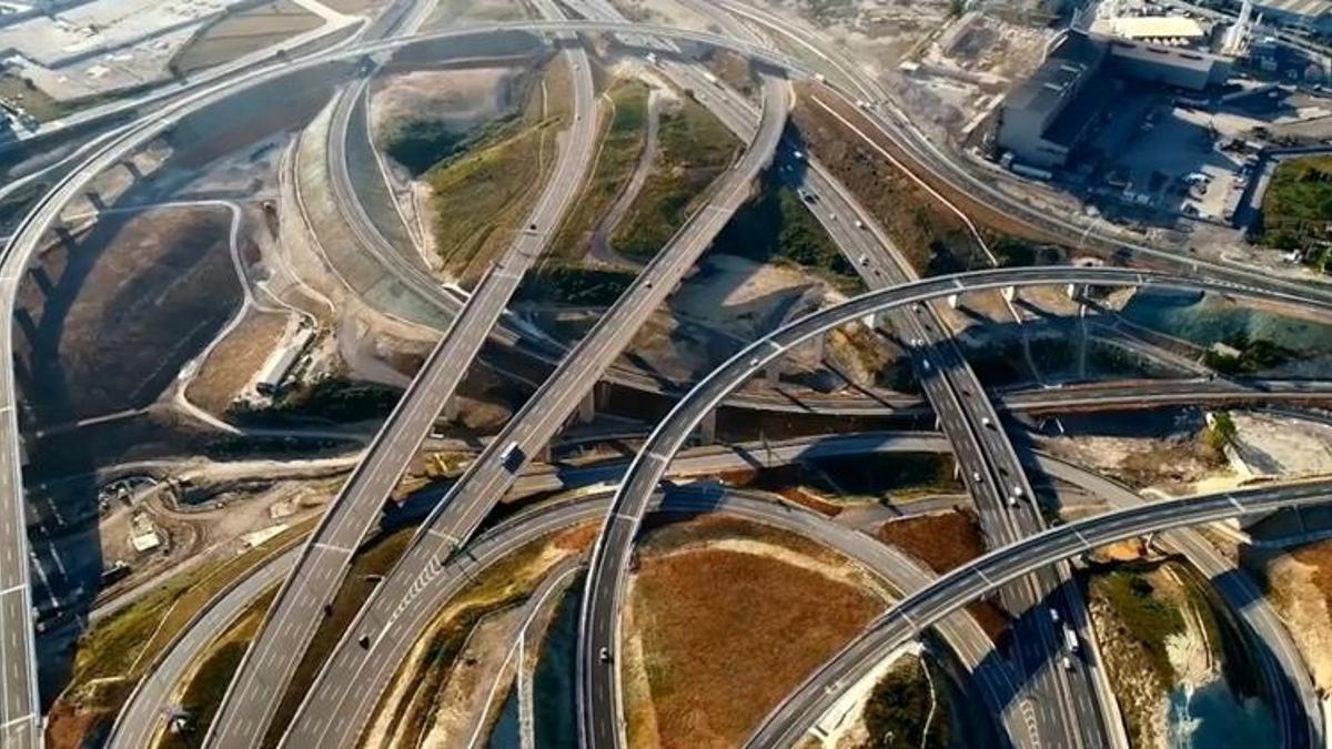 Bakan Karaismailoğlu: Kuzey Marmara Otoyolu'nu 864 milyon araç kullandı