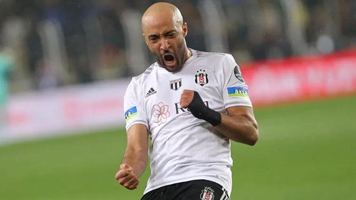 Kadıköy'de tarih yazdı yeni sözleşmeyi kaptı