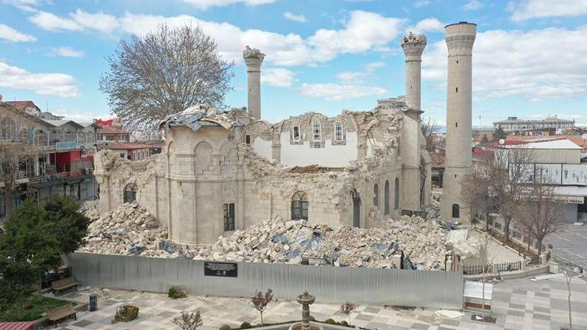 Malatya'da enkazın yüzde 68'i kaldırıldı