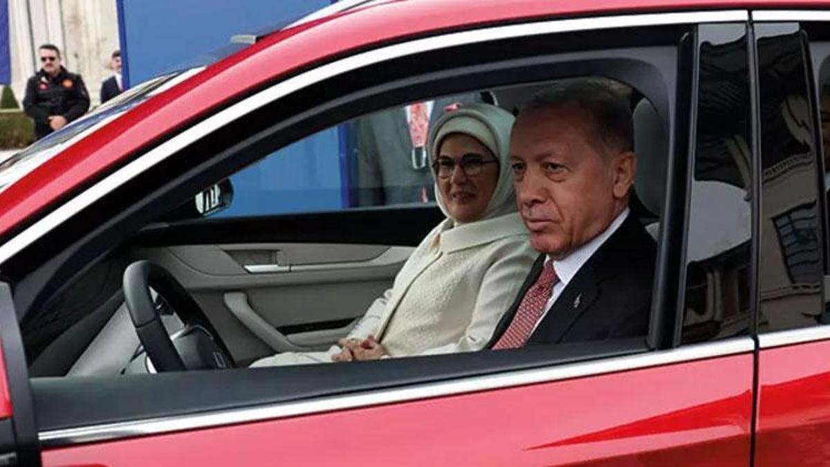 Togg’da gülümseten diyalog! Cumhurbaşkanı Erdoğan: Direksiyonda kim var önemli olan o