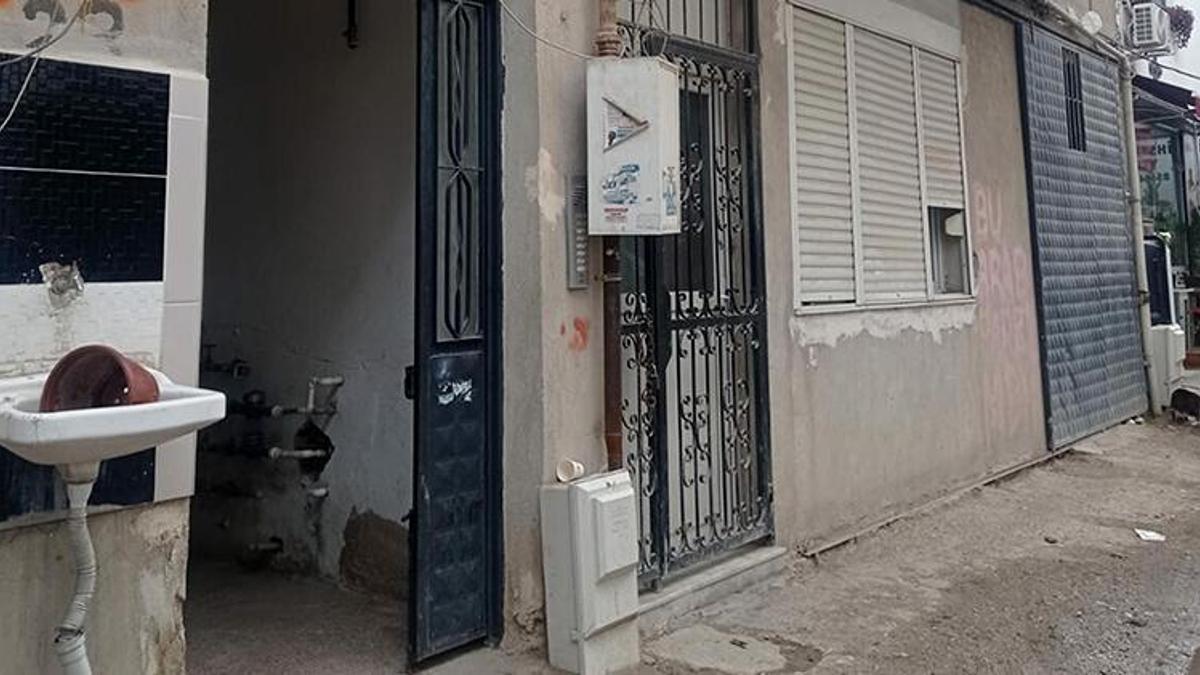 Kavgada tabancayla ateş edip, kapının arkasındaki komşusunu öldürdü