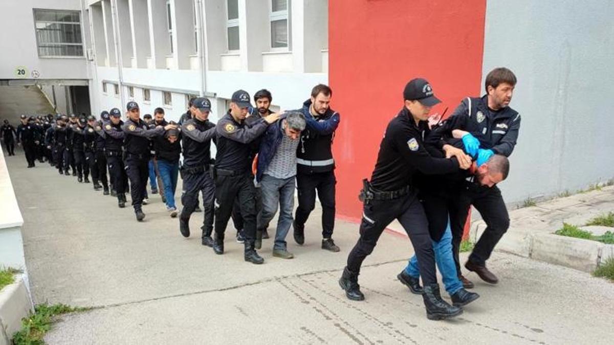 Adana'da “Sarılar” çetesine operasyon: 59 şüpheli tutuklandı