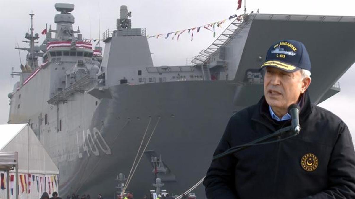 Bakan Akar'dan TCG Anadolu mesajı: Türkiye'nin gücüne güç katacak