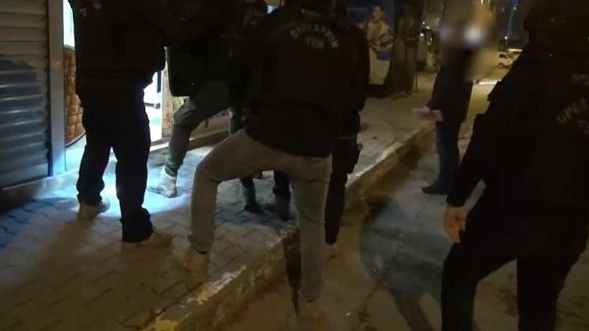 İstanbul'da terör operasyonu: Dolapta yakalanan şüphelinin evinden patlayıcı çıktı