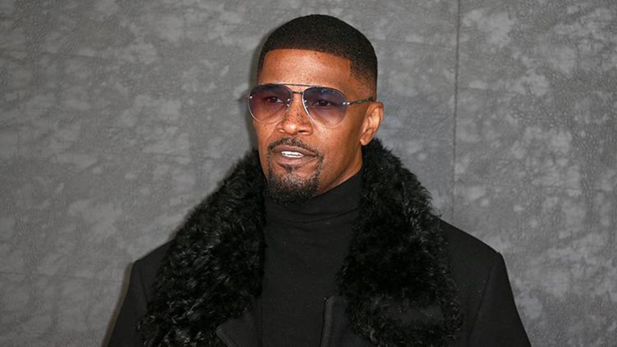 Jamie Foxx hastaneye kaldırıldı!
