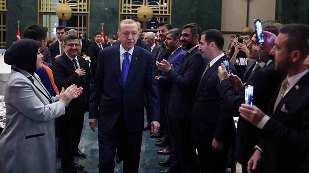 Bloomberg'den dikkat çeken seçim analizi: Erdoğan tabanından güçlü destek görüyor