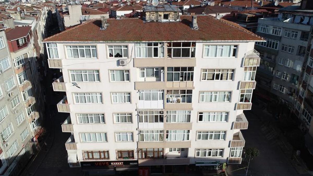 Bahçelievler'de boşaltılan 6 katlı bina havadan fotoğraflandı