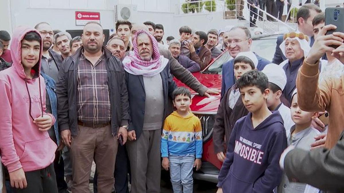 Bakan Bozdağ: Biz söz verdik mi hep yaptık