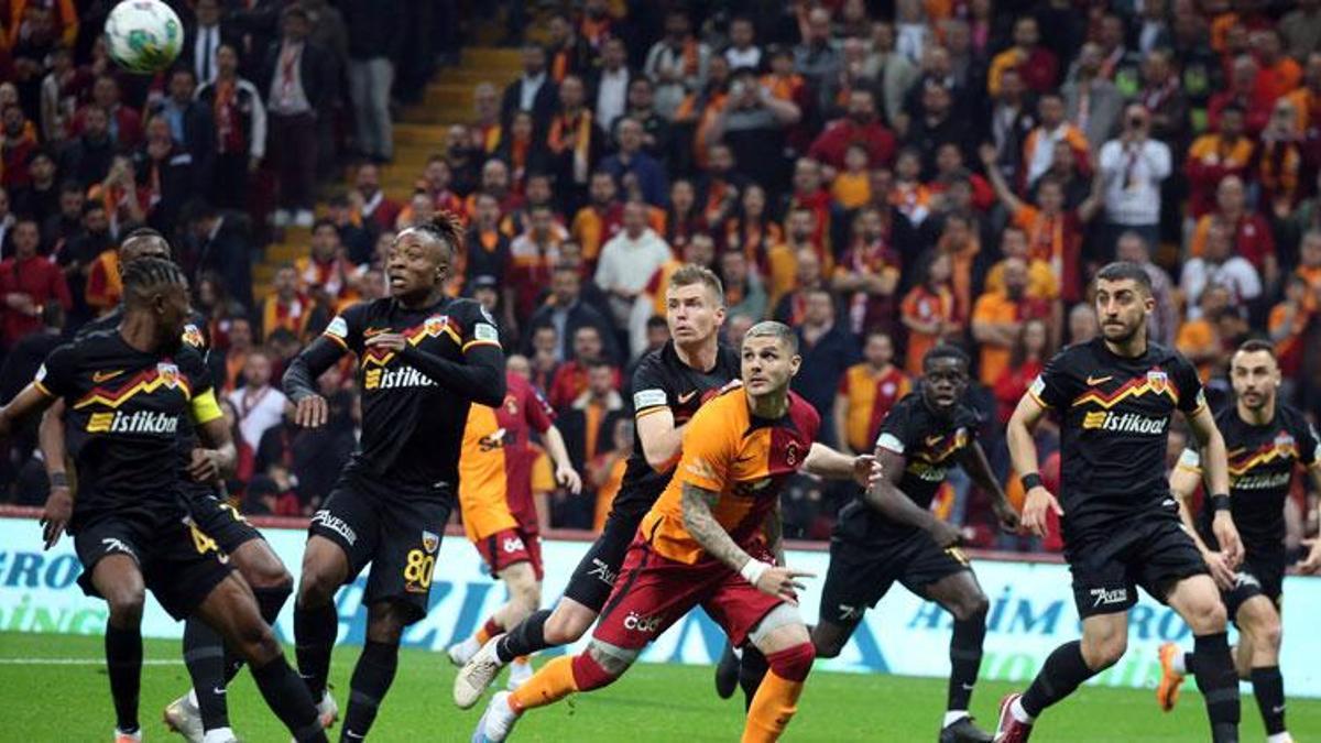 Lider Galatasaray, Kayserispor'u 6 golle geçti