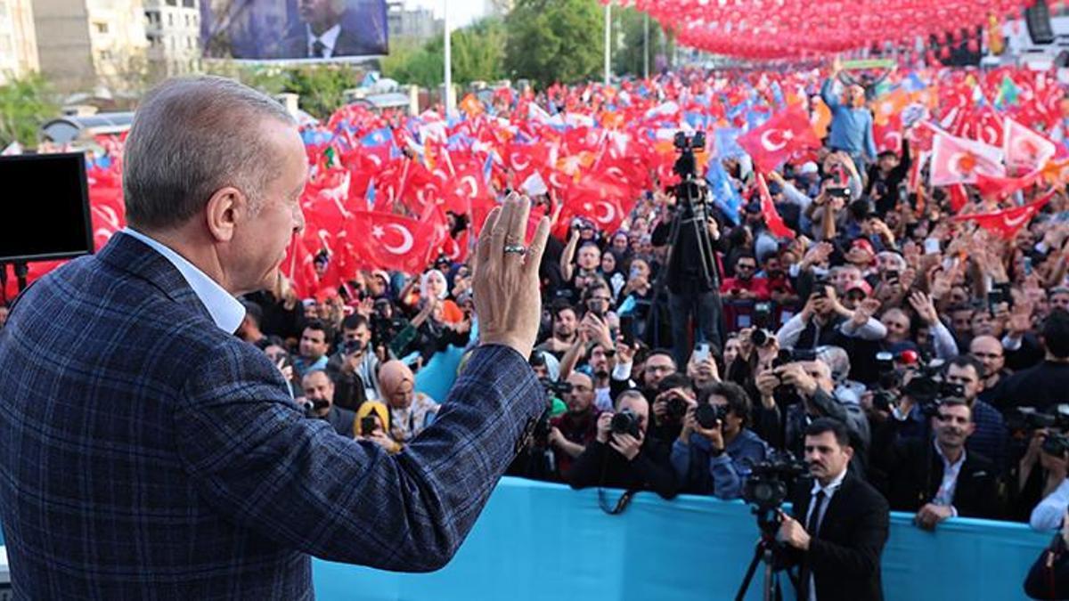 Cumhurbaşkanı Erdoğan'dan muhalefete '14 Mayıs' tepkisi: Seçim kirli pazarlıklarla kazanılmıyor