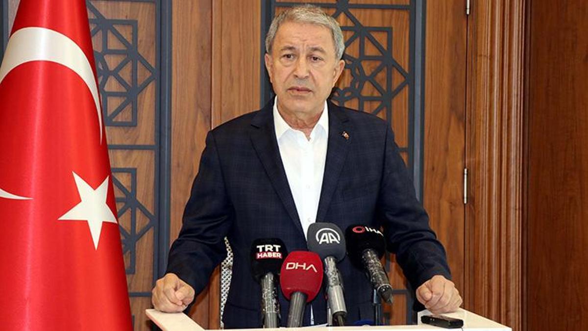 Bakan Akar: Suriye'nin kuzeyindeki saldırıya misliyle karşılık verildi