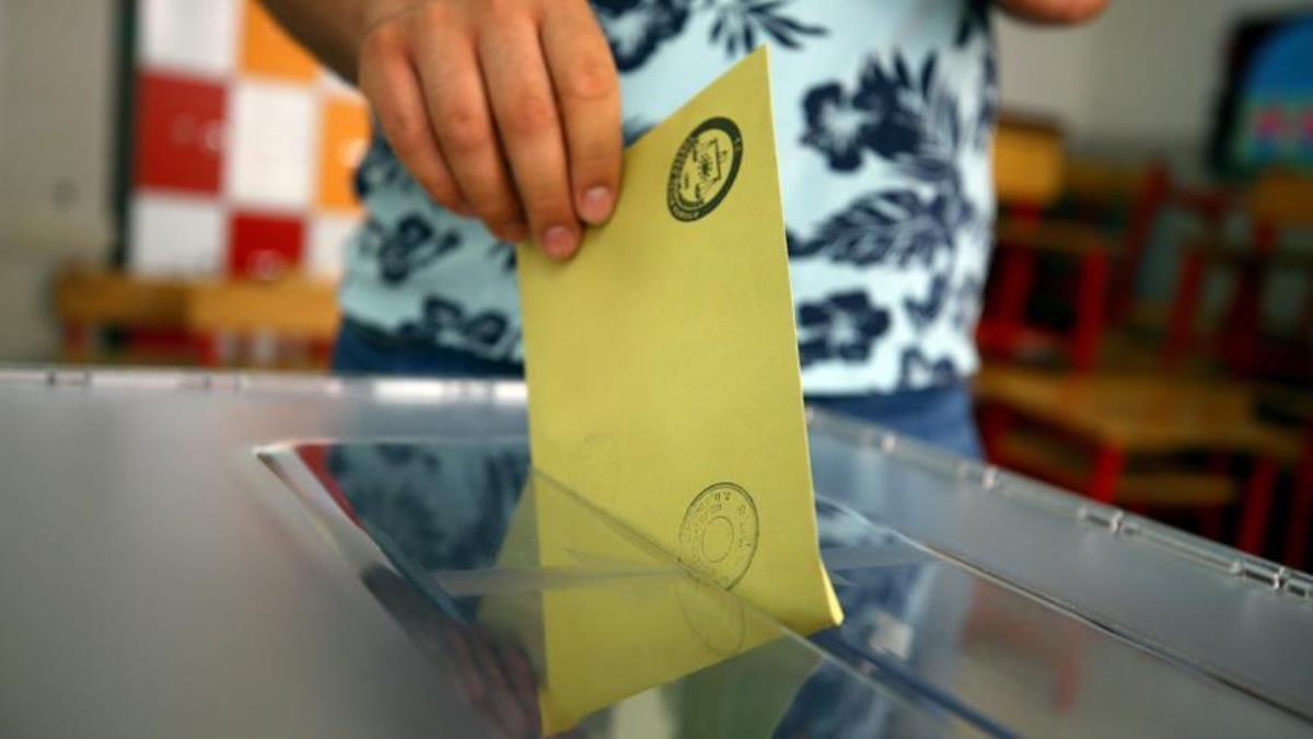 Oy kullanmama cezası kaç TL? YSK 2023 seçimlerinde oy kullanmayanlara ne kadar ceza verdi?