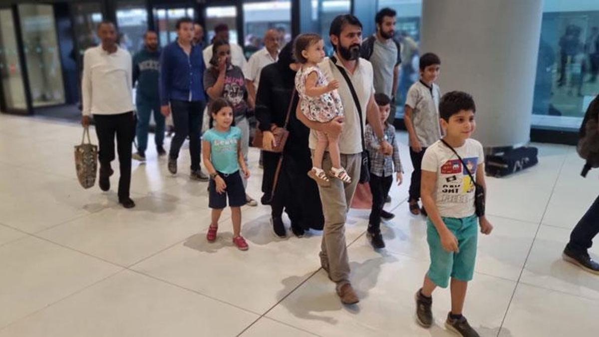 Sudan'dan tahliye edilen 101 kişi daha askeri kargo uçağıyla İstanbul'a getirildi