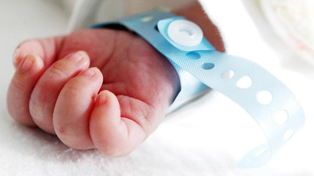 6 milyonda 1 görülüyor! İki cinsel organla dünyaya geldi